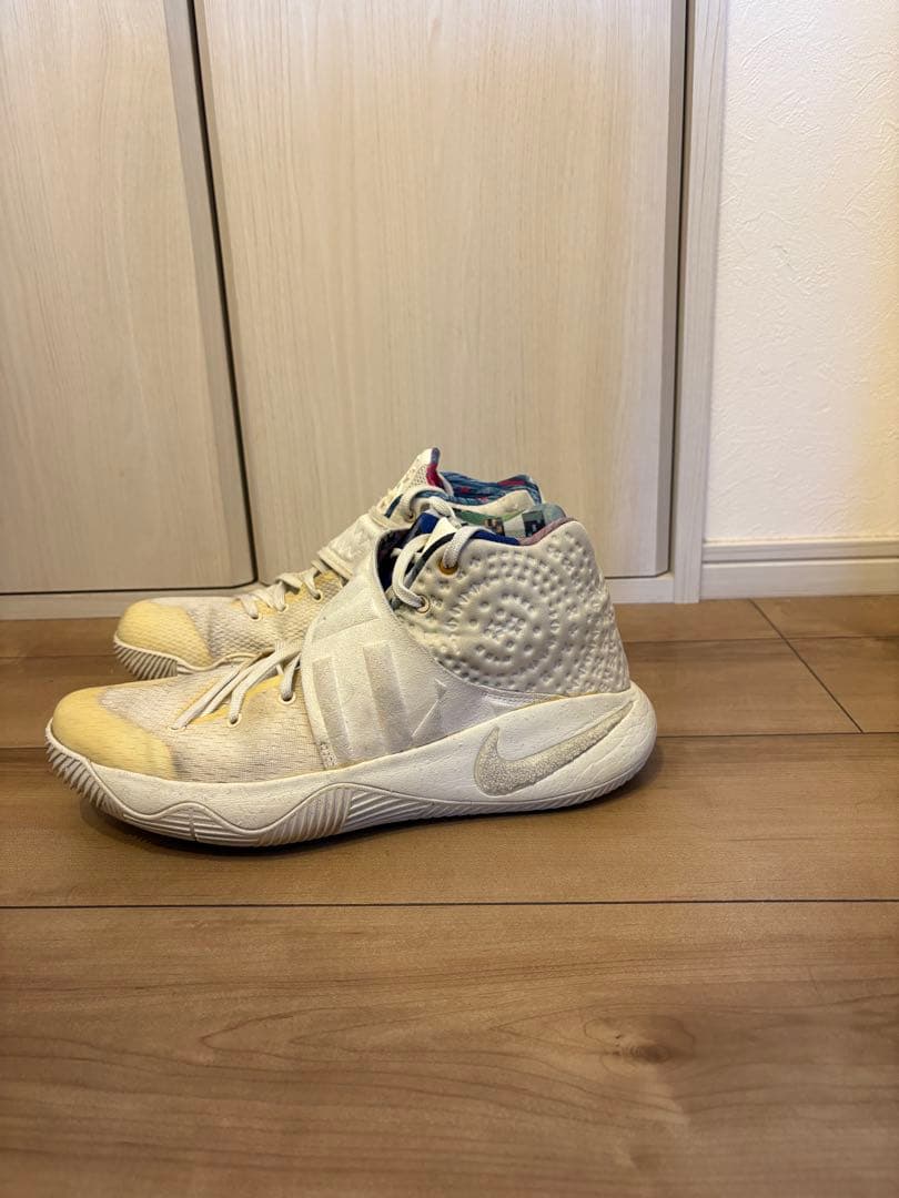 Nike Kyrie 2 What the ナイキ　カイリー2