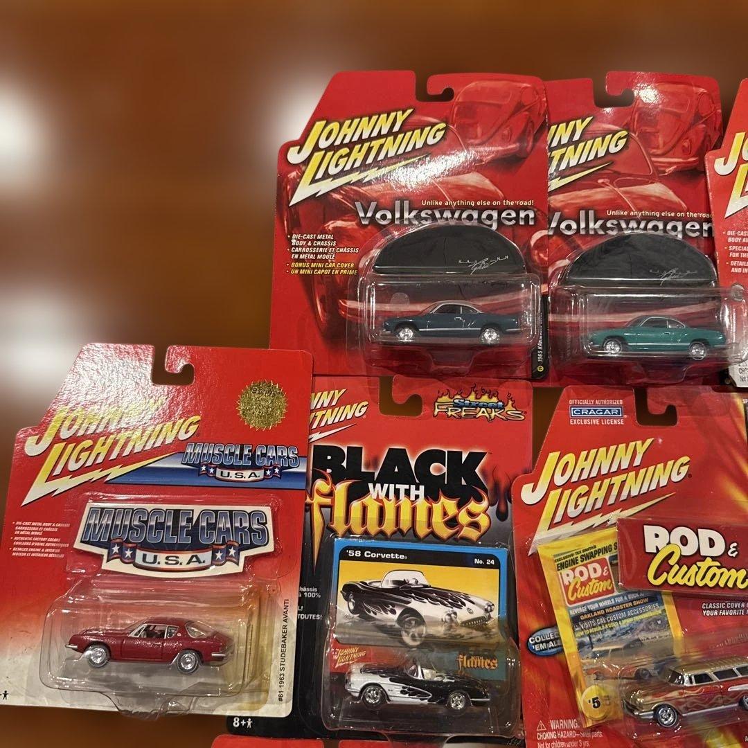 No100.Johnny Lightning ミニカー　13台セット