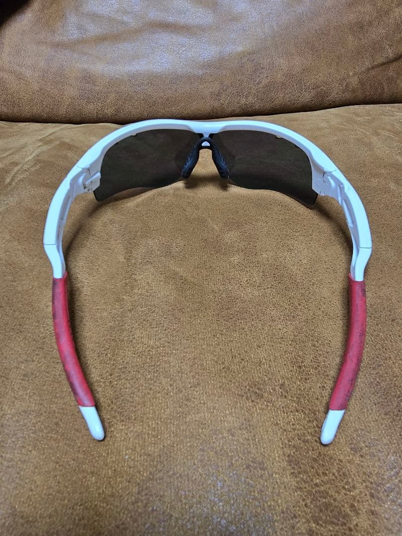 Oakley Radar ホワイト/レッド