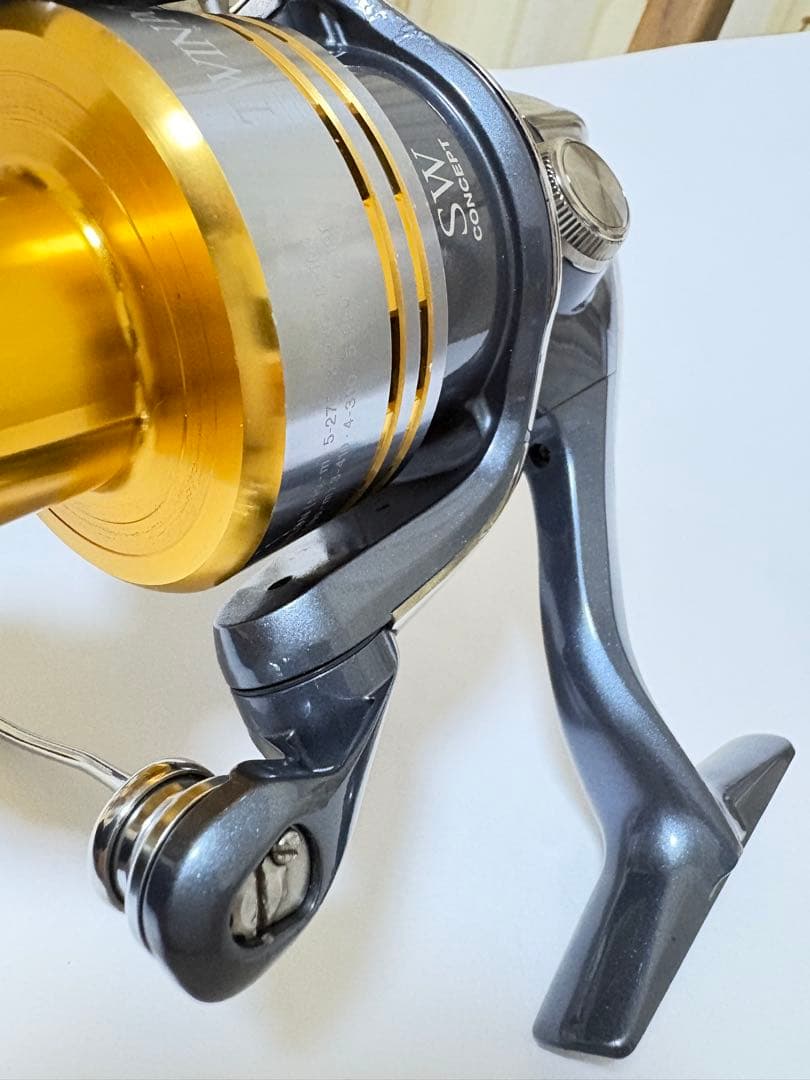 SHIMANO TWINPOWER SW8000PG スピニングリール