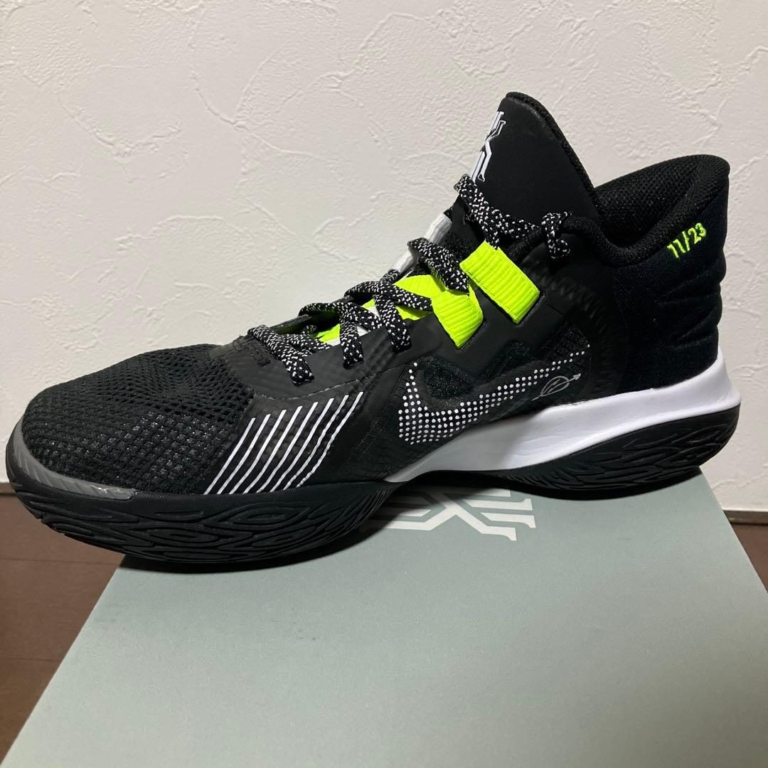 Nike カリーフライトラップ5 バスケットボールシューズ