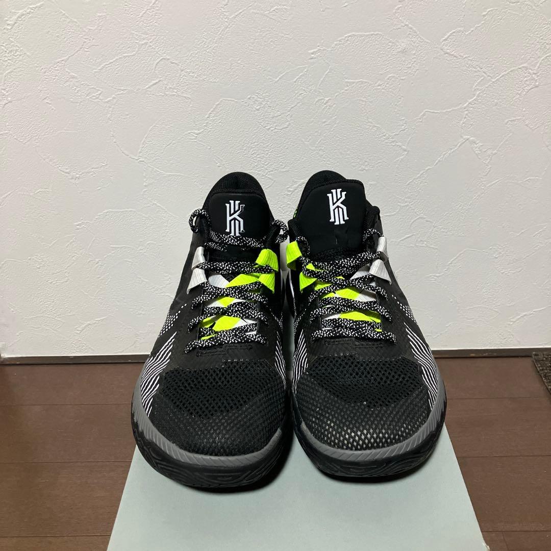 Nike カリーフライトラップ5 バスケットボールシューズ