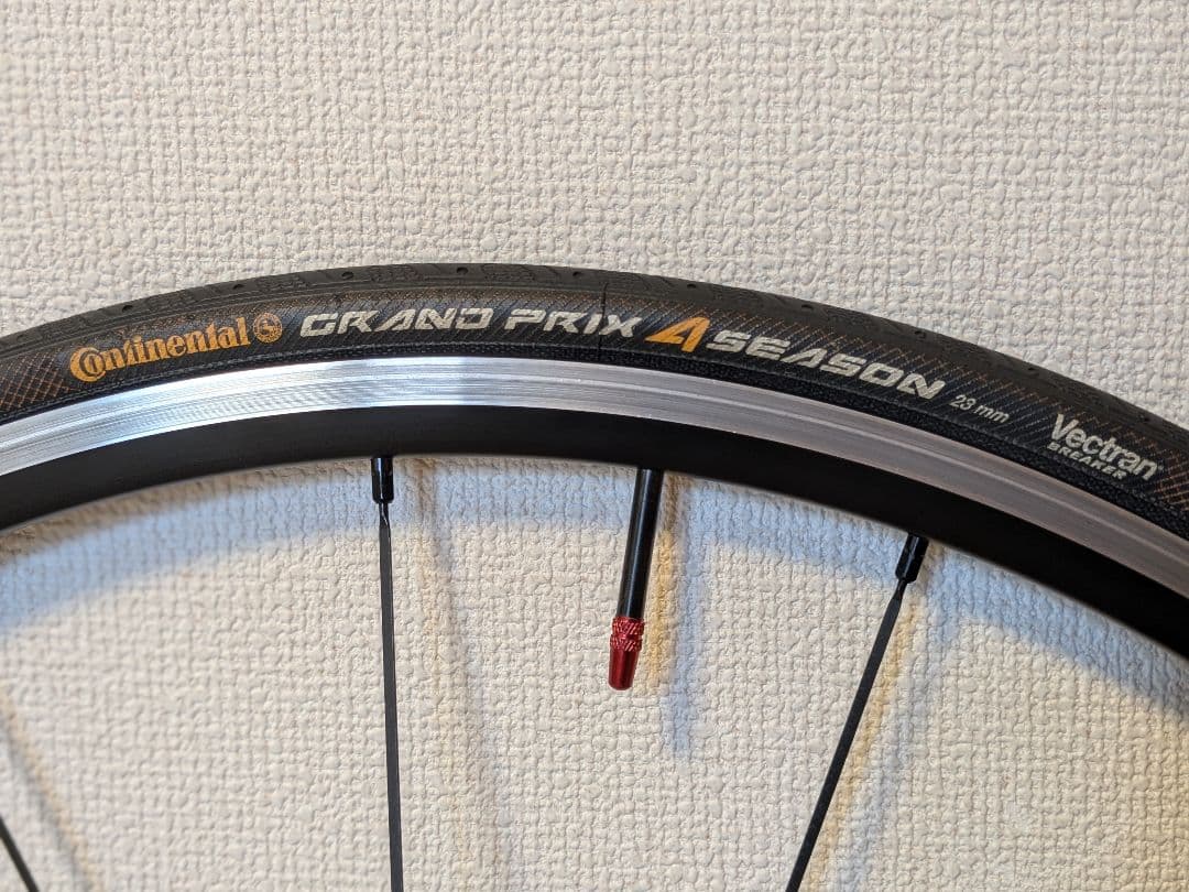 シマノWH-RS21、GP4season付き