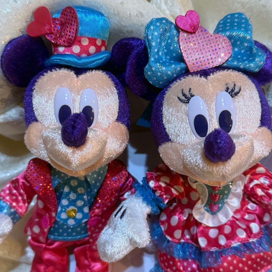 新品　ミニー ミッキー ぬいぐるみバッジ ディズニー パルパルーザ ファンダー