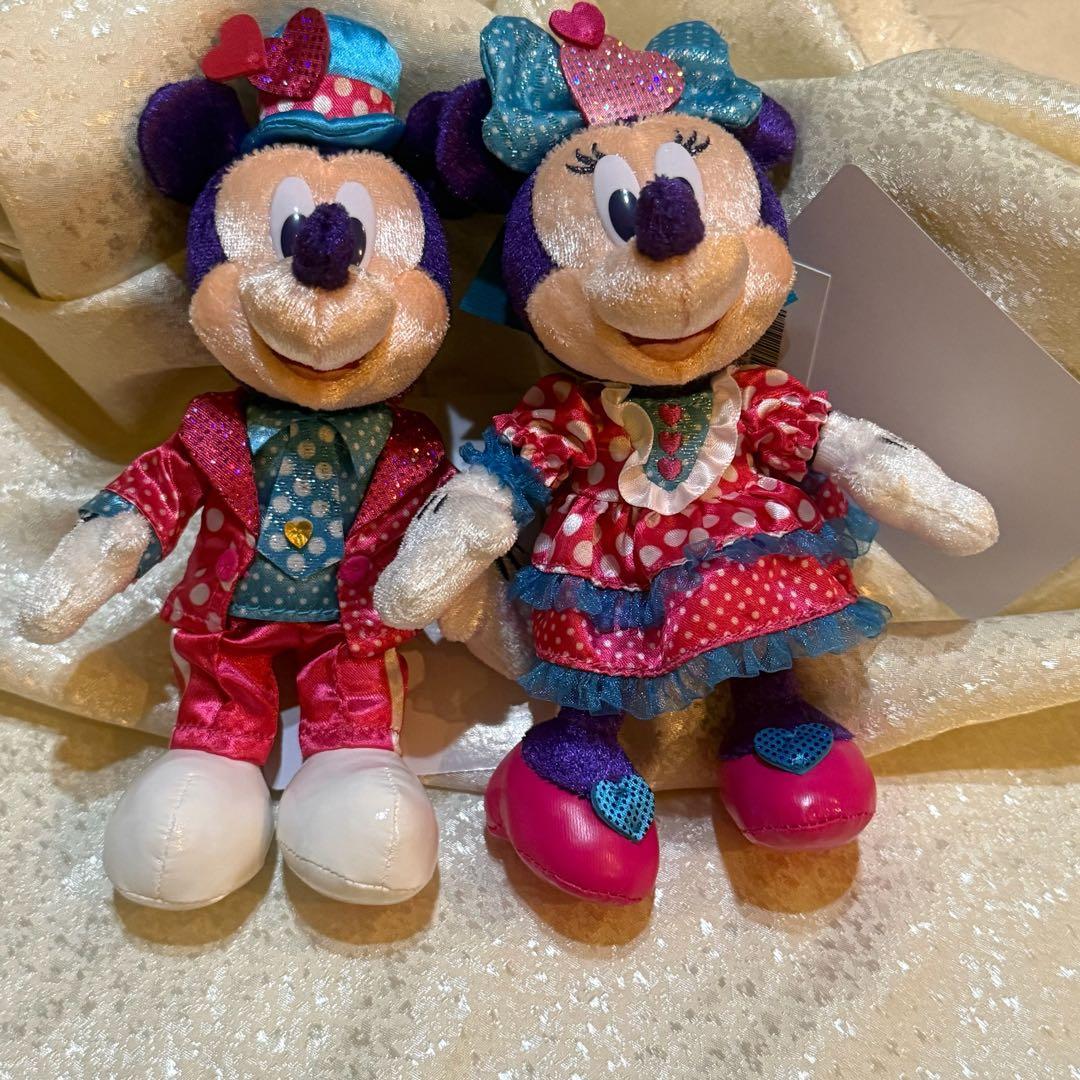 新品　ミニー ミッキー ぬいぐるみバッジ ディズニー パルパルーザ ファンダー
