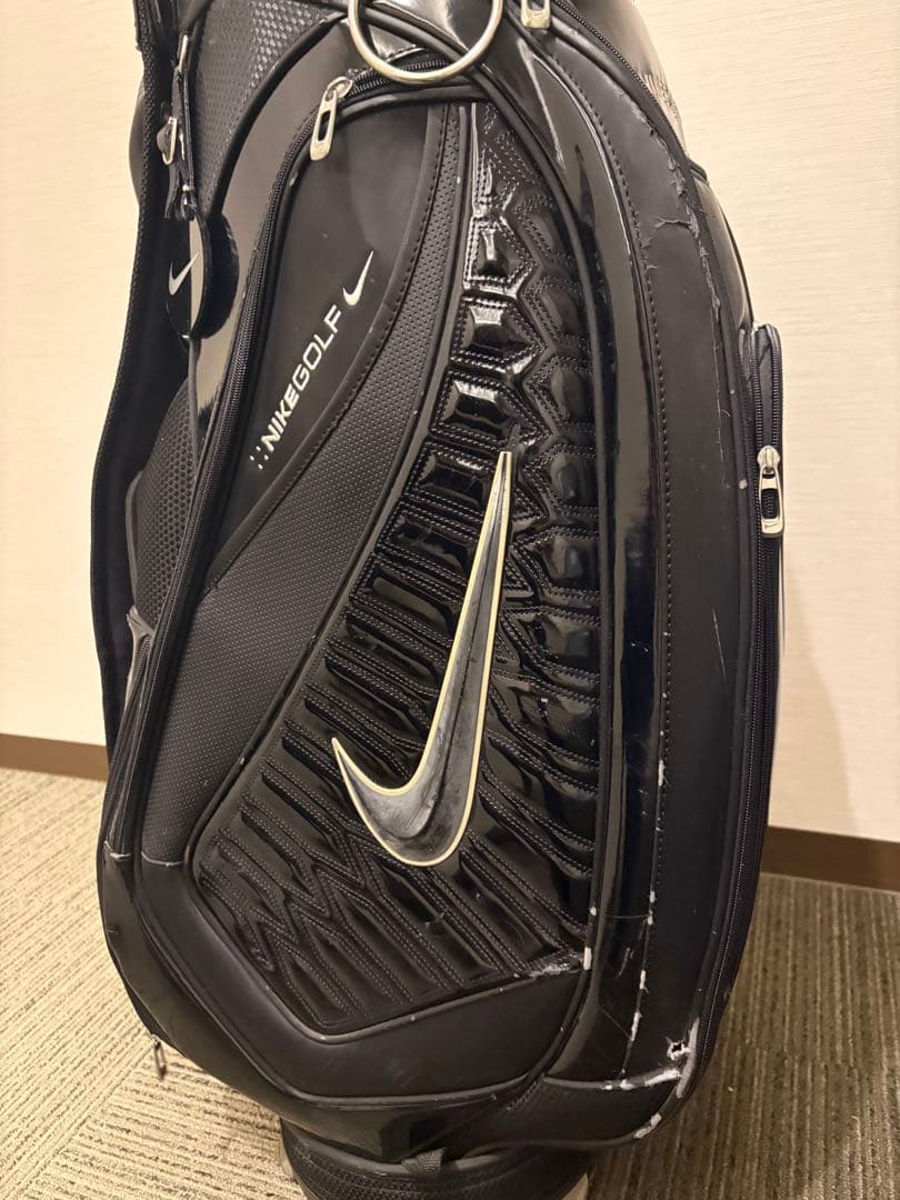 NIKE golf キャディバッグ、フード付き
