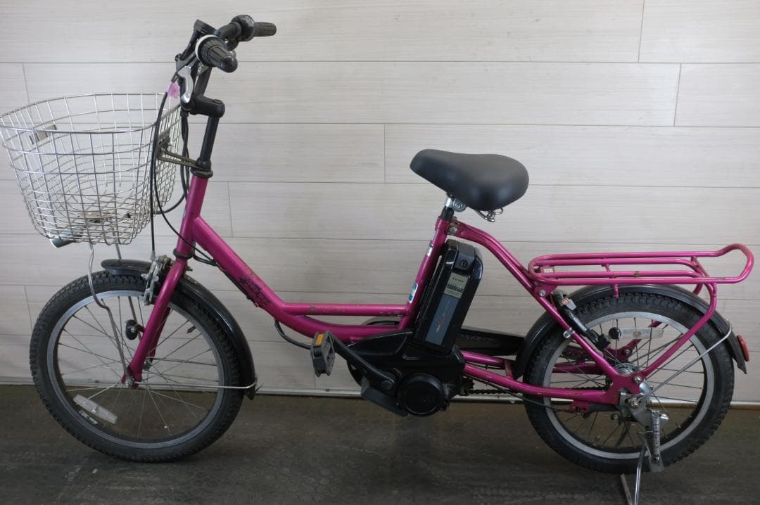 電動自転車 ブリヂストン製　18インチ　3段　8.1Ah（4点灯）充電器あり
