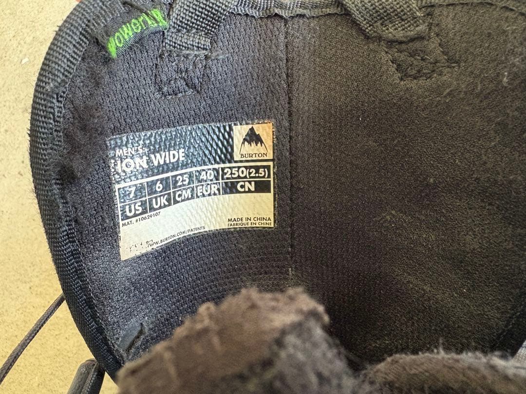 Burtonスノーボード ブーツ ion wide 25cm US7 BK