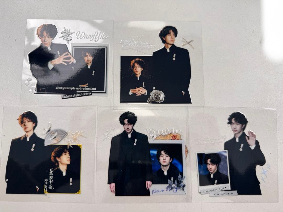 ワンイーボー　王一博 春節　Weibo night 転写ステッカー8セット