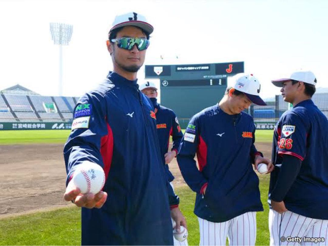 2023WBCオーセンティックトレーニングジャケット(長袖)