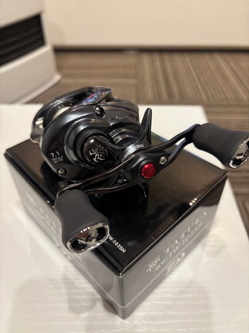 美品　DAIWA 20 TATULA SVTW 103SH 右巻き