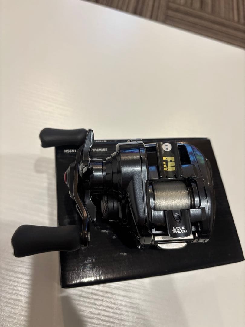美品　DAIWA 20 TATULA SVTW 103SH 右巻き