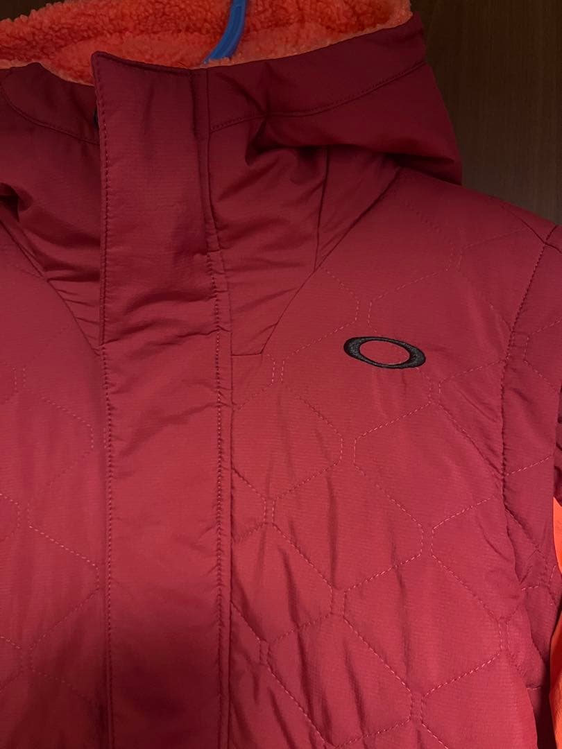 【新品・格安半額以下】オークリーゴルフ　ジャケット