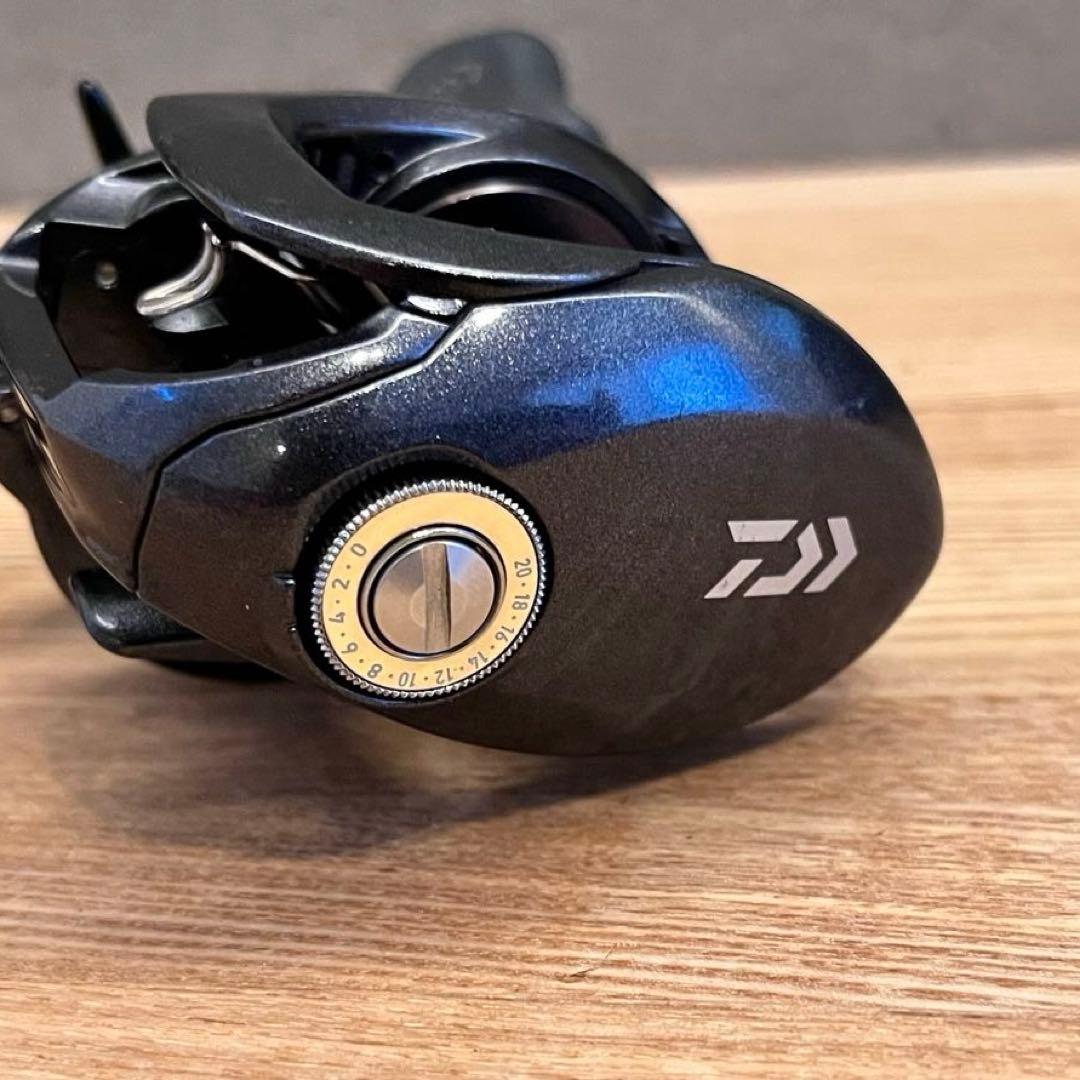 US DAIWA タトゥーラ 100H 6.3 右ハンドル