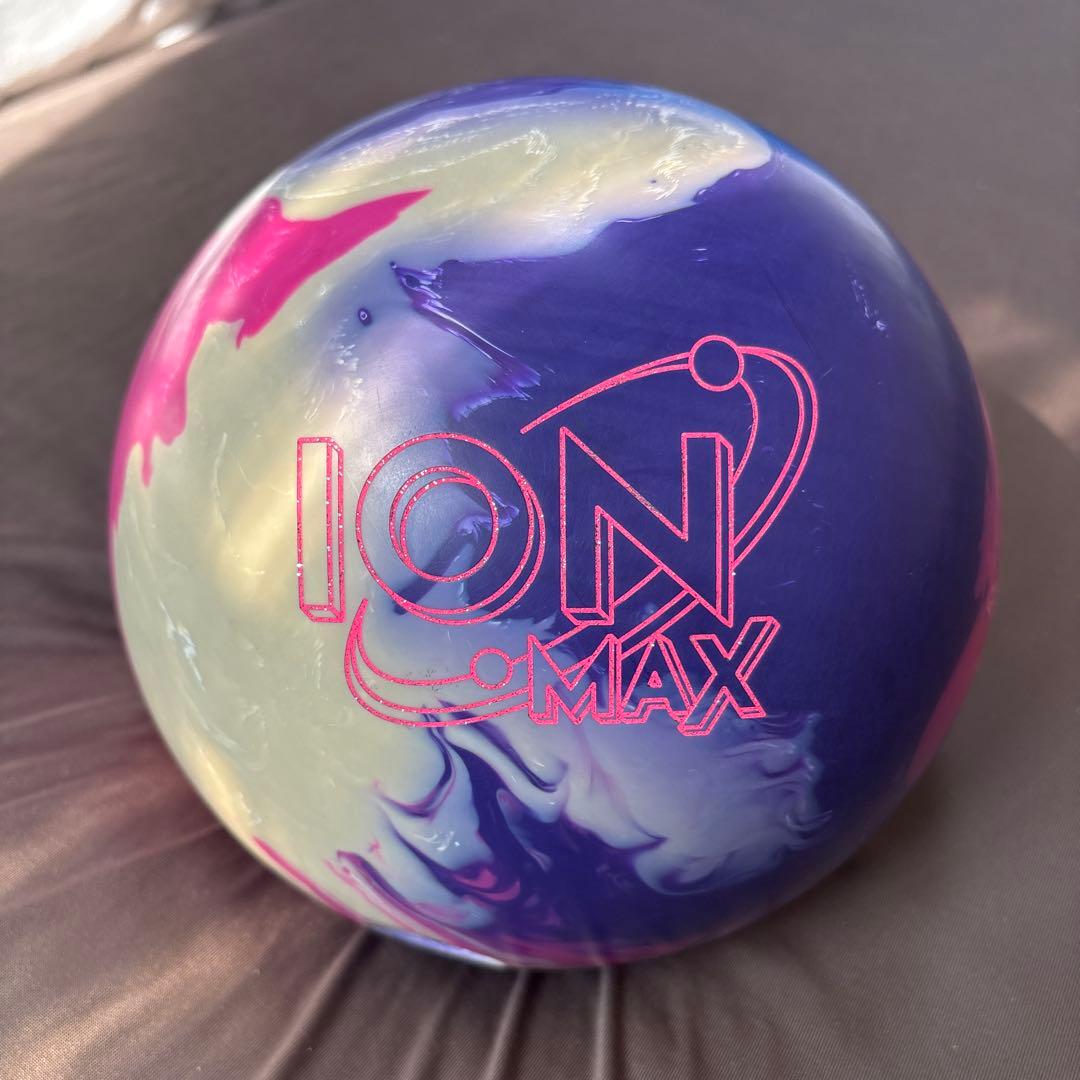 アイオンマックス　ストーム　中古　白　ピンク