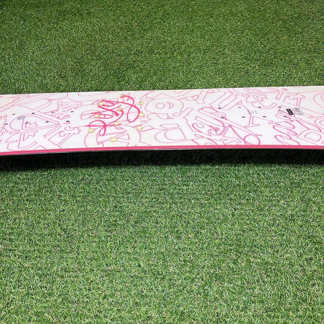 ROXY 可愛い ピンク 総柄 139cm レディース スノーボード板 スノボ