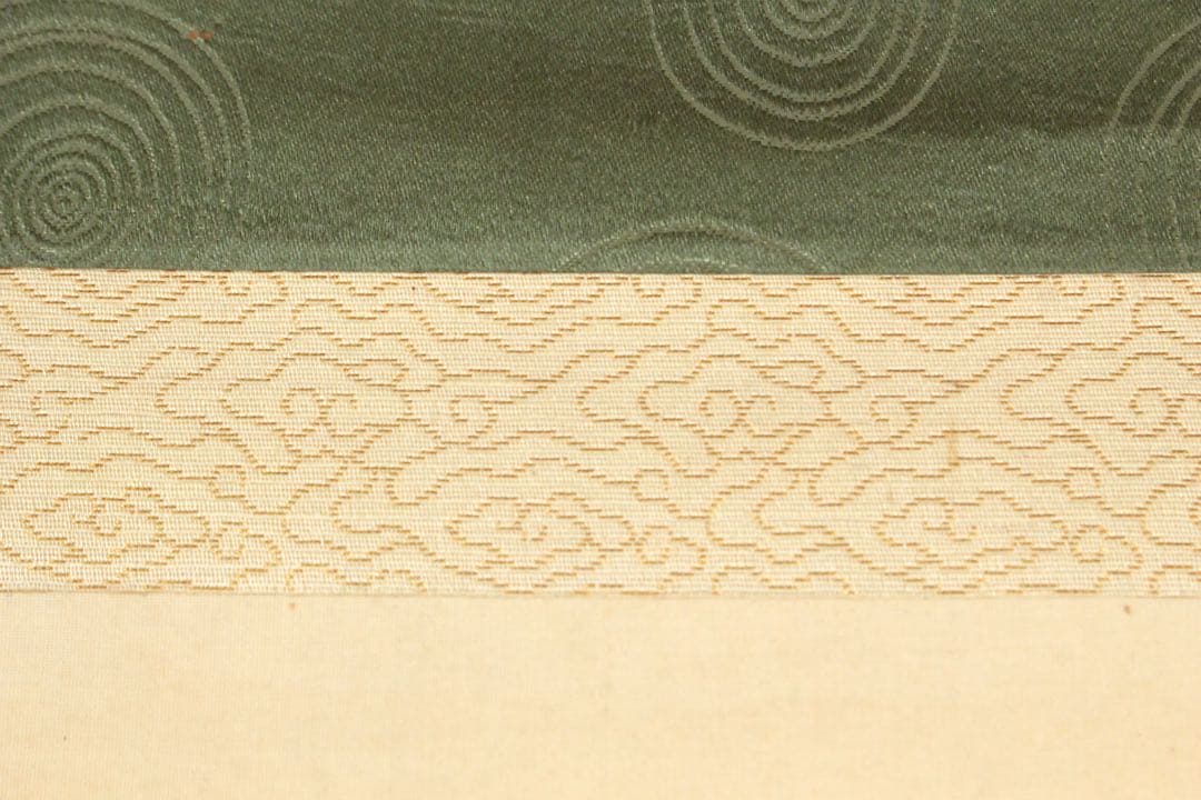 No5913 掛軸　在銘　幸野西湖　「薔薇に雀」　花鳥図　着色絹本　送料無料