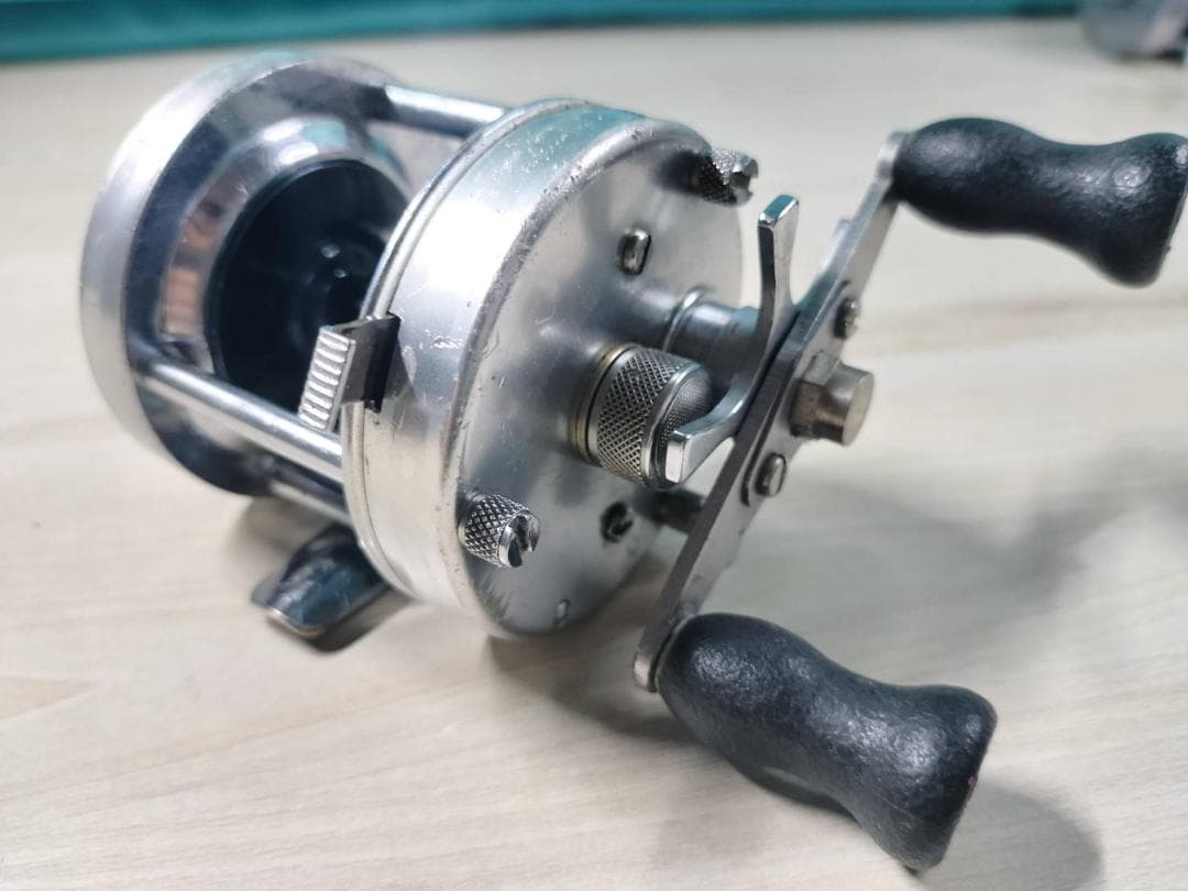 アブガルシア　アンバサダー5000c　ビンテージ　リール abu