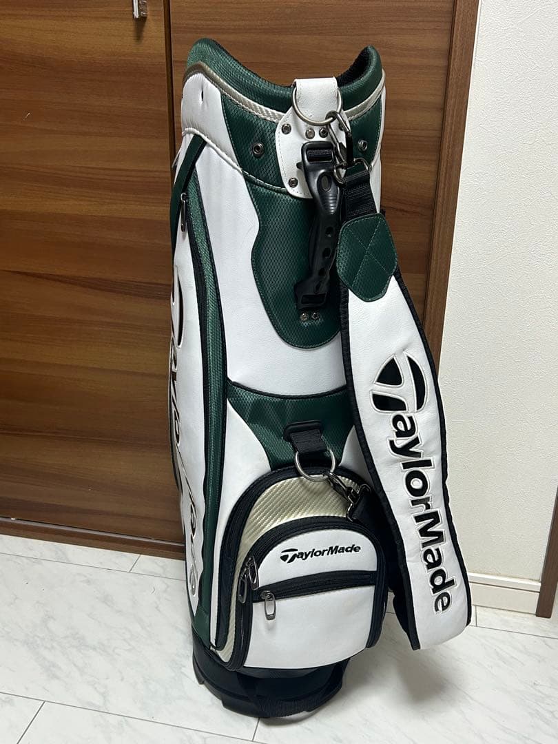 【TaylorMade】ゴルフキャディバッグ