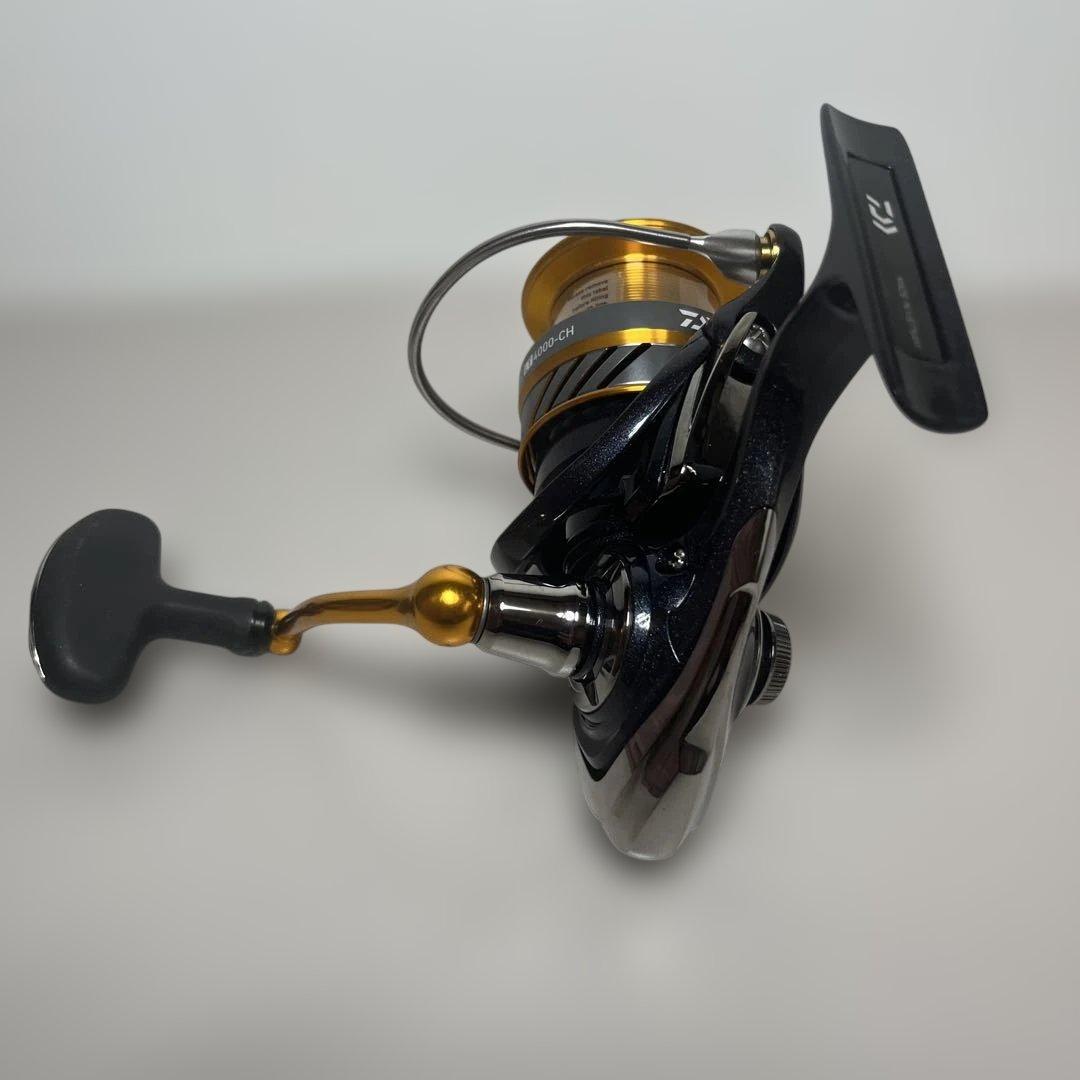 新品　DAIWA REVROS LT4000-CH スピニングリール　ダイワ