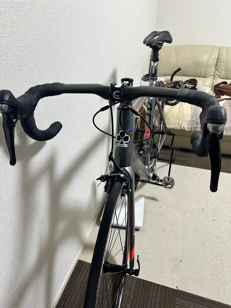 自転車本体 Full carbon COLNAGO with aero handlebar.