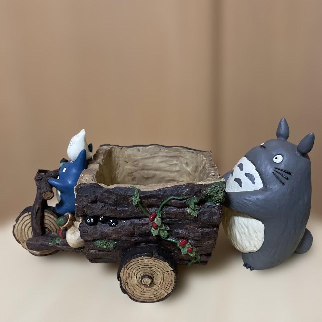 ジブリ　となりのトトロ　プランターカバー　三輪車