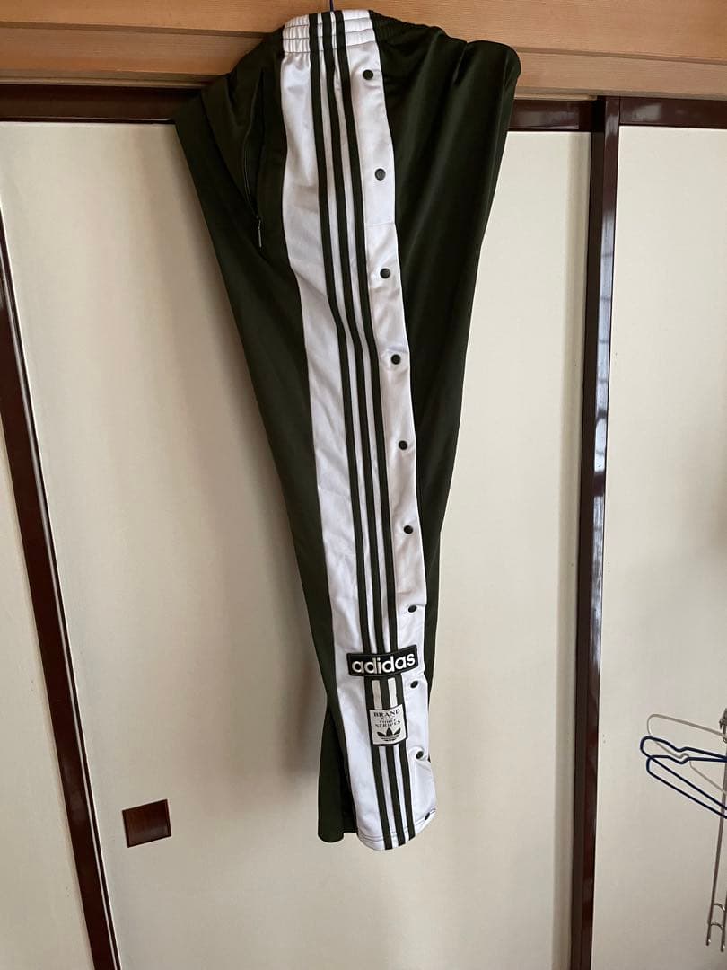 adidas オリーブ バスケットジャージ