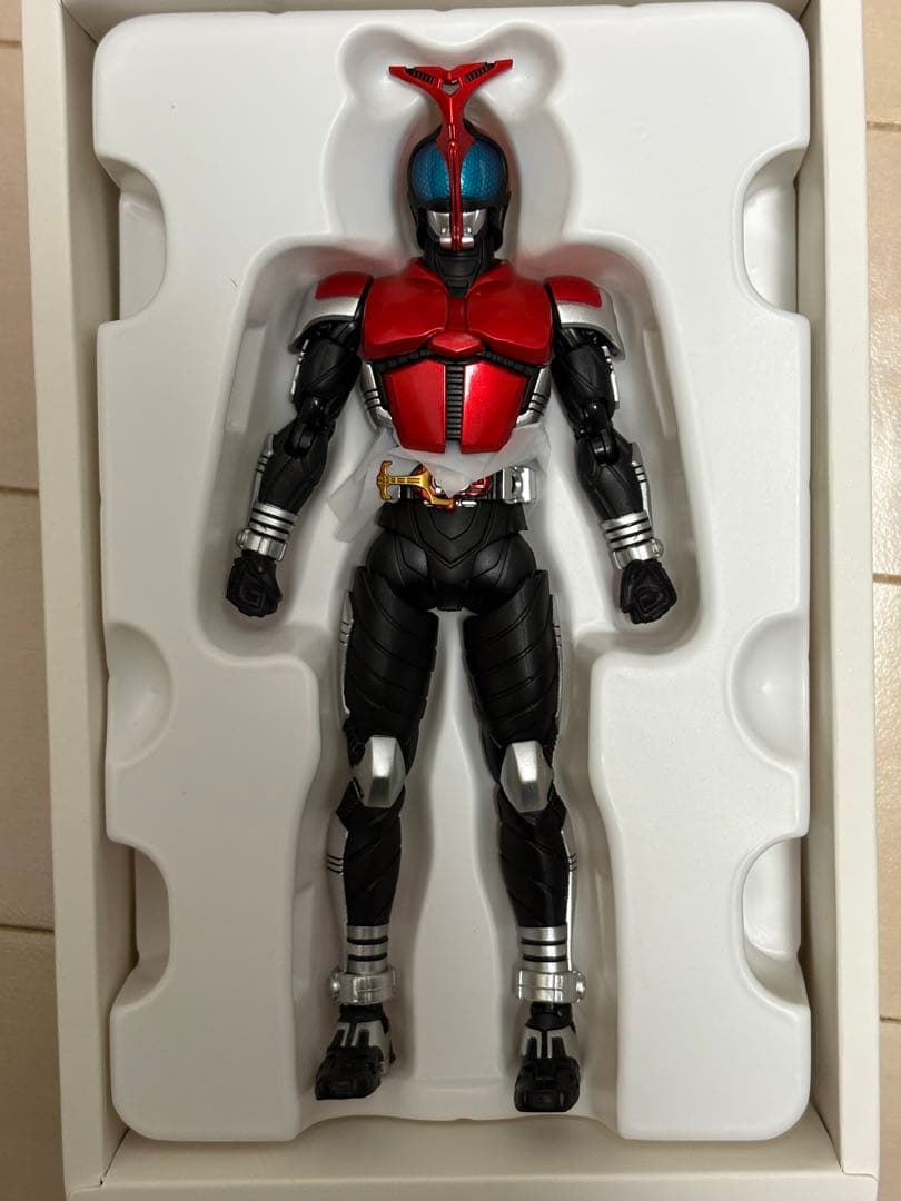 S.H.フィギュアーツ 真骨彫製法 仮面ライダーカブト 10th Ver.