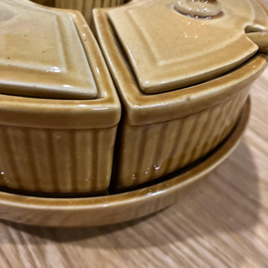 タイ陶器製漬け物容器 5仕切りベージュ 金継　タイ料理皿