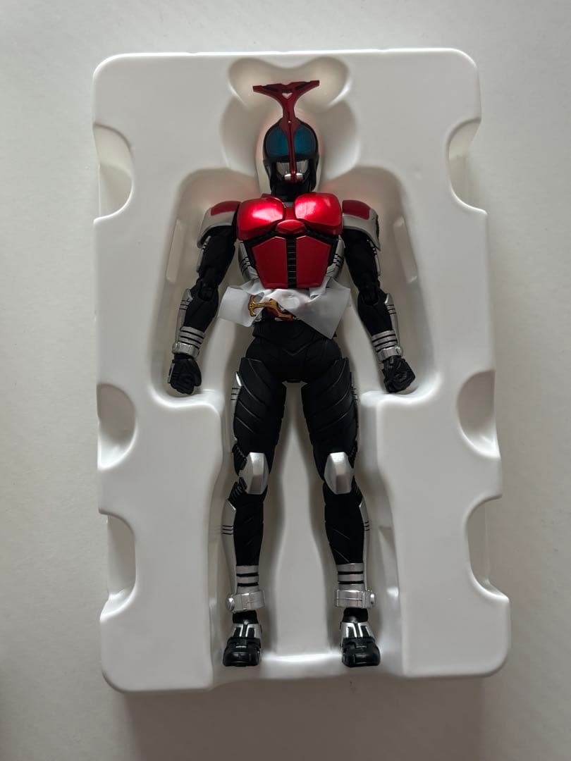 真骨彫製法　フィギュアーツ　仮面ライダーカブト