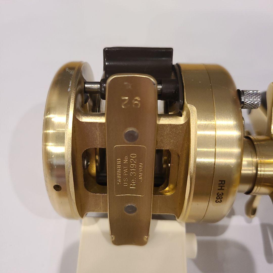 SHIMANO カルカッタ 100 XT ベイトリール　シマノ 右ハンドル