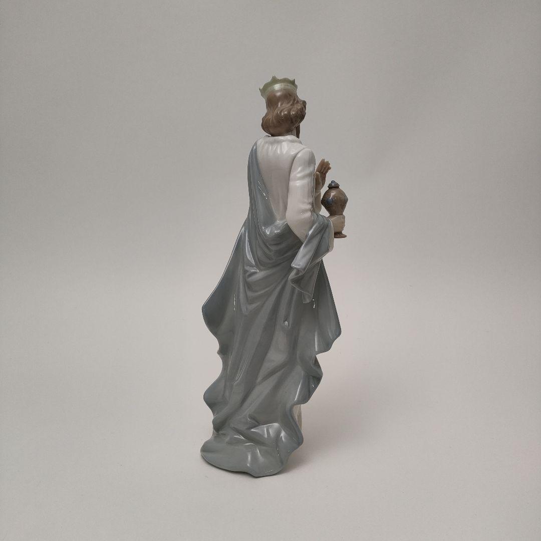 リヤドロ Nao by Lladro King Gaspar with Cup