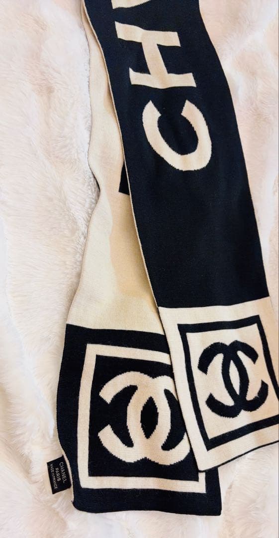 CHANEL シャネル ノベルティ マフラー　ベージュ×ブラック　リバーシブル