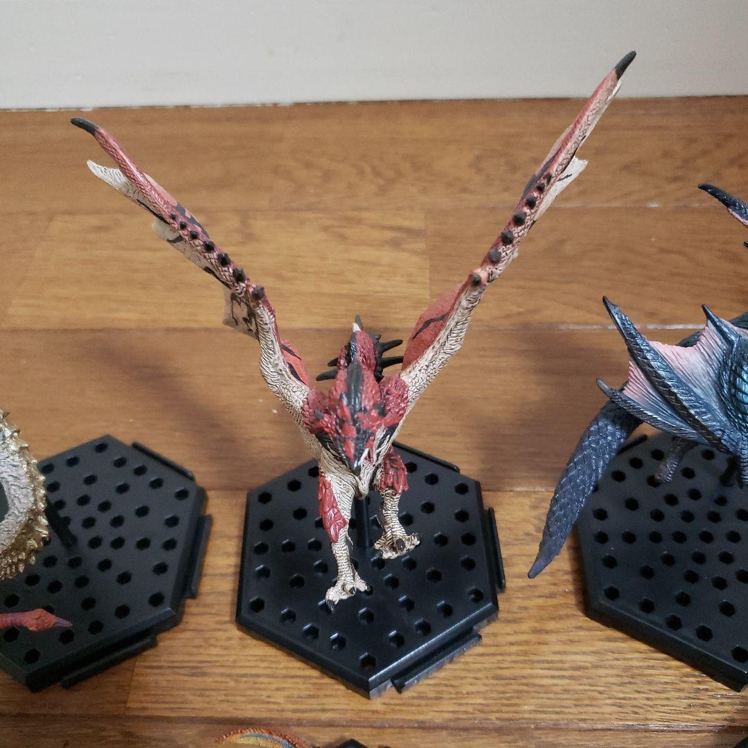 モンスターハンター　モンハン　フィギュア　　まとめ売り　18体セット