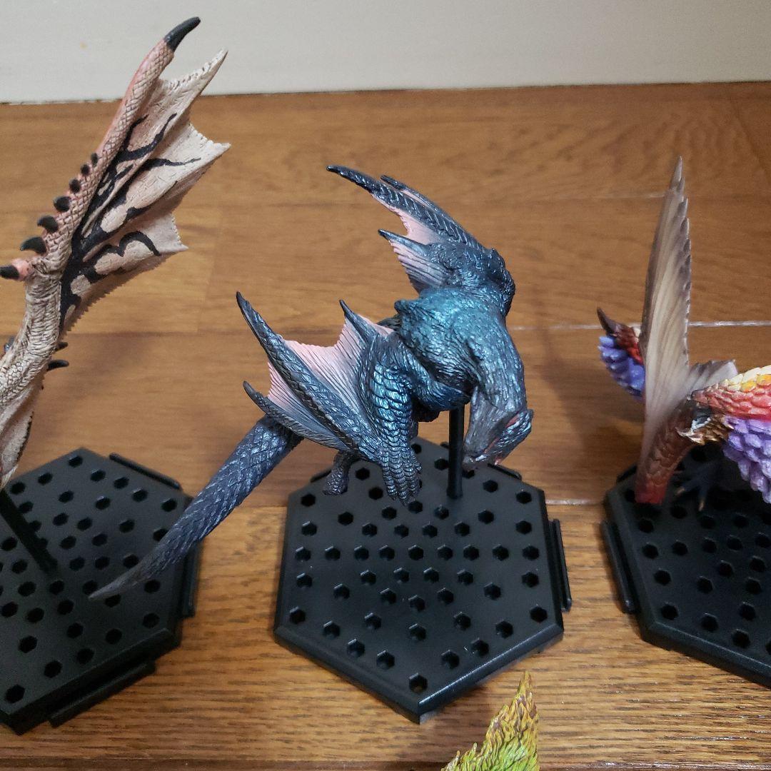 モンスターハンター　モンハン　フィギュア　　まとめ売り　18体セット