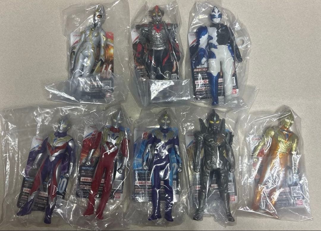 タグ付きウルトラヒーロー&怪獣シリーズ　まとめ売りウルトラマントリガー9種セット