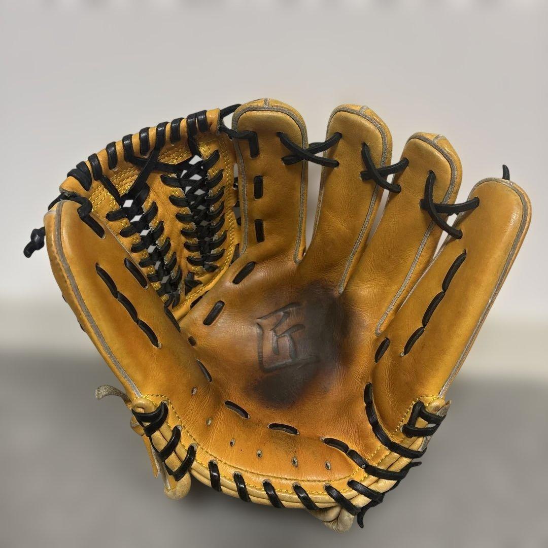 スポーツショップ　ナイン　の硬式グラブ　中古