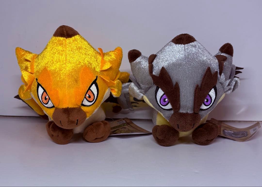 モンスターハンター　リオレウス希少種　リオレイア希少種　デフォルメ　ぬいぐるみ