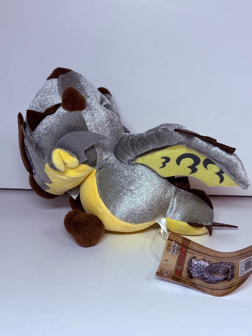 モンスターハンター　リオレウス希少種　リオレイア希少種　デフォルメ　ぬいぐるみ