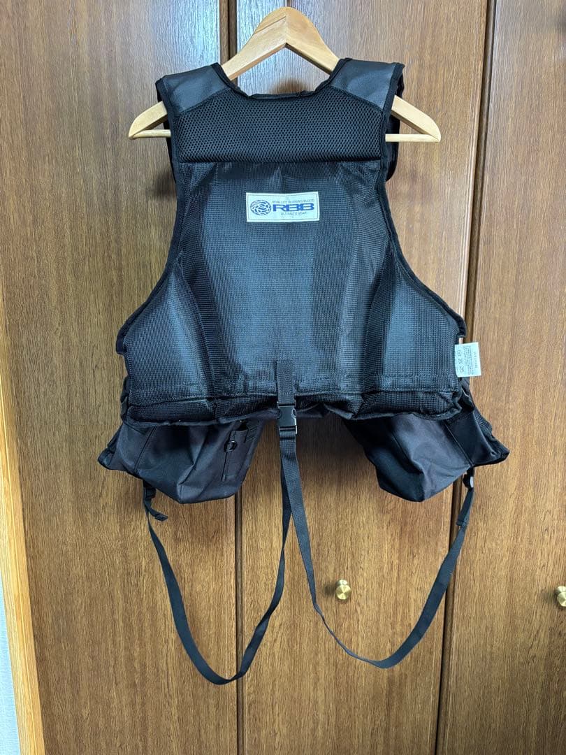 【美品 】RBB フィッシングベスト 使用回数１回 ブラック フリーサイズ