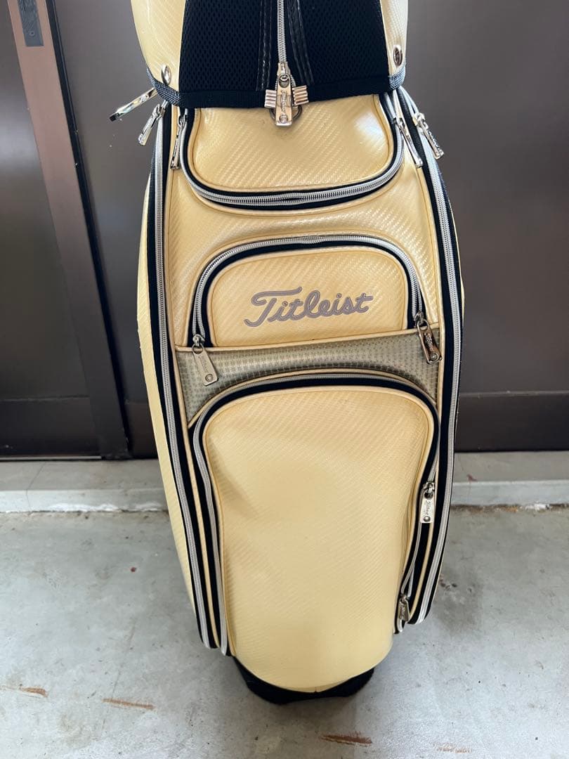 Titleist ゴルフバッグ・キャディバッグ クリーム色