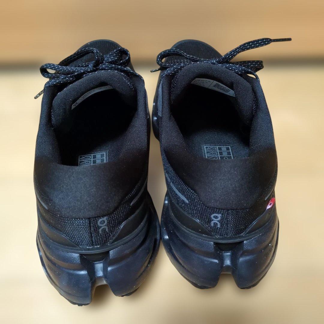 【美品・正規品】On/Cloudrunner3 Black