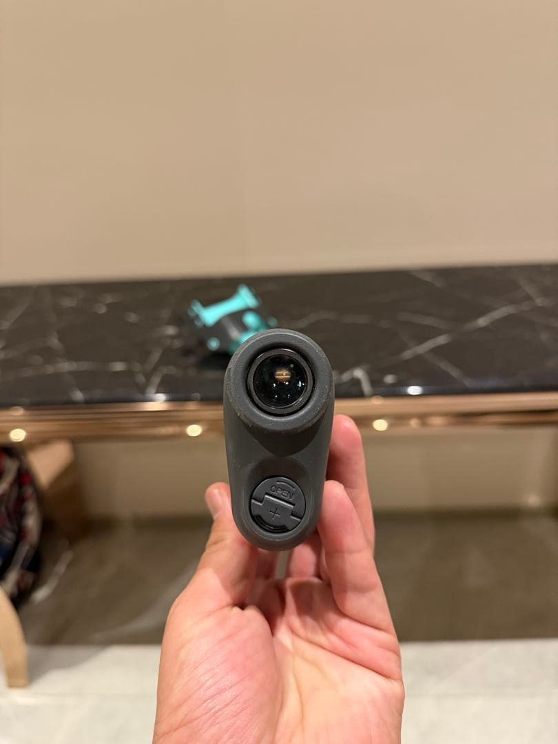英*様 300円スタート　オリジナルケース付 Bushnell V6 ゴルフ用距