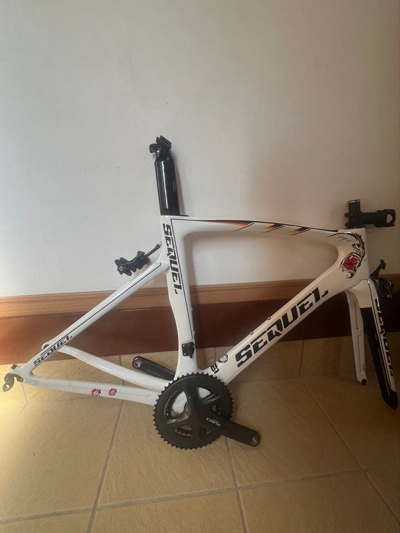 カーボンロードバイクフレーム