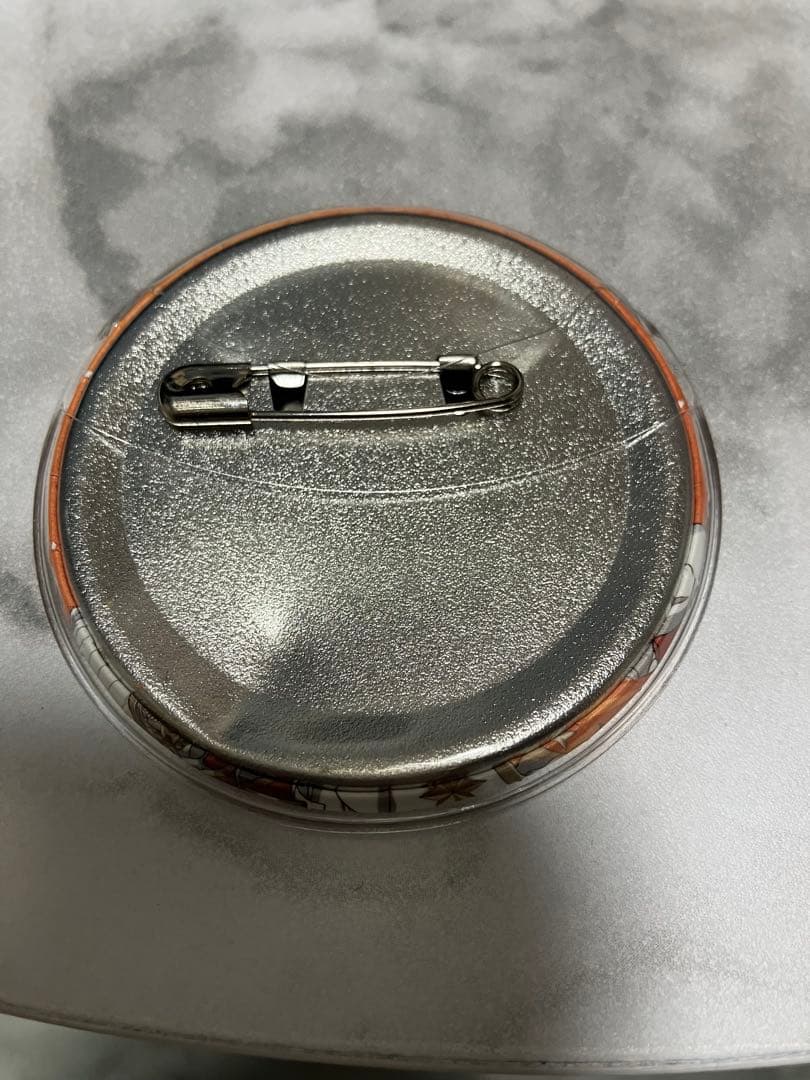 和泉三月　バースデー　缶バッジ