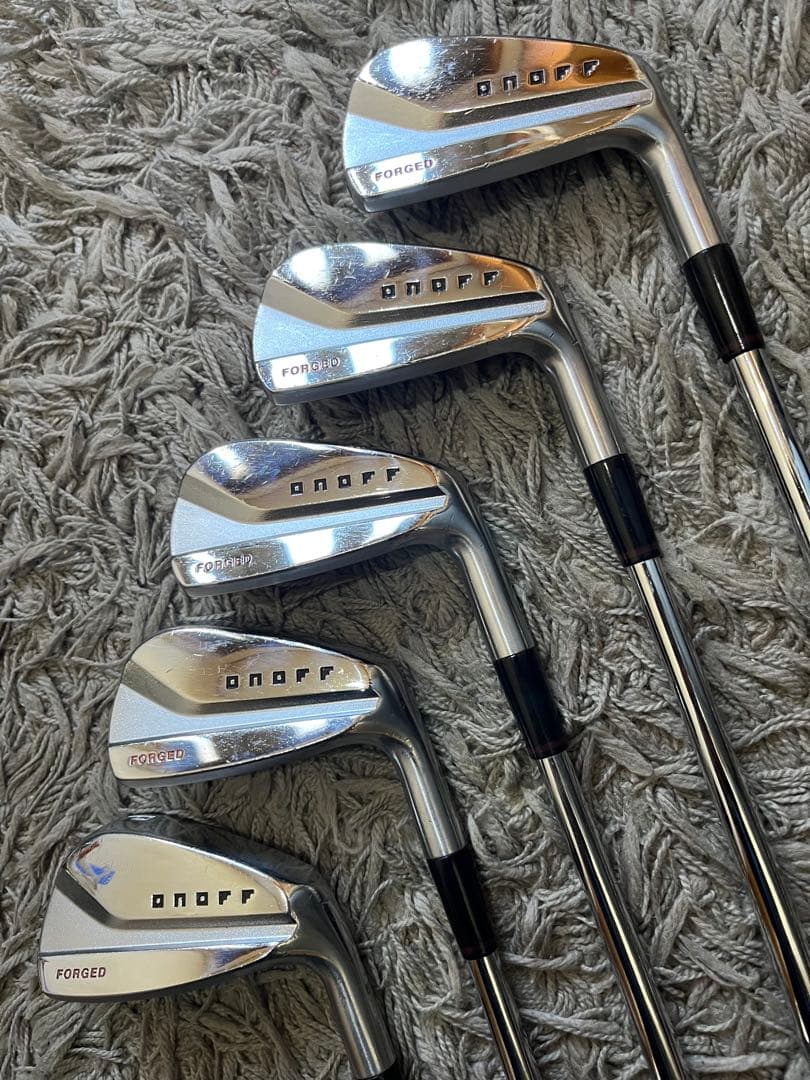 ONOFF KURO FORGED アイアン5本セット6-P 2020モデル