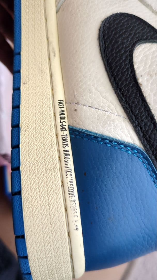 Travis Scott×AirJordan1ミリタリーブルーRETROHIGH