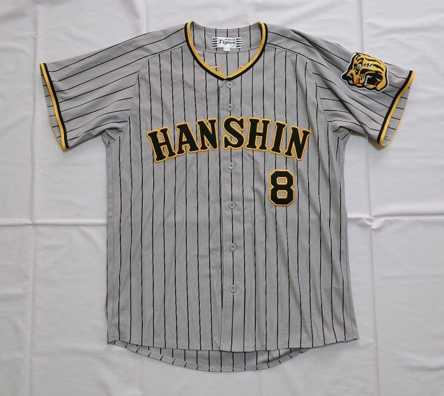 阪神タイガース　レプリカユニフォーム(ビジター)　佐藤 輝明　サイズL 背番号8