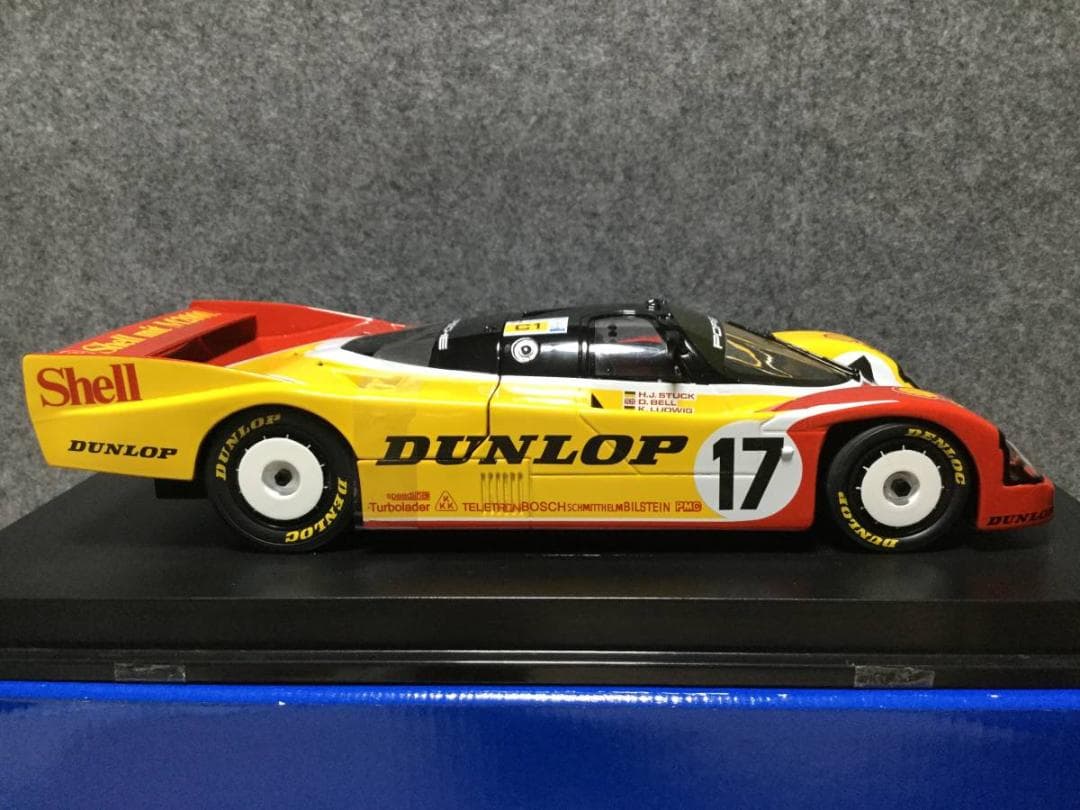 UH 1/18 ポルシェ PORSCHE 962C #18 1988 ルマン