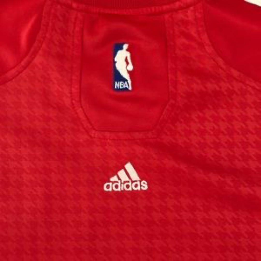 adidasNBAコラボゲームシャツ